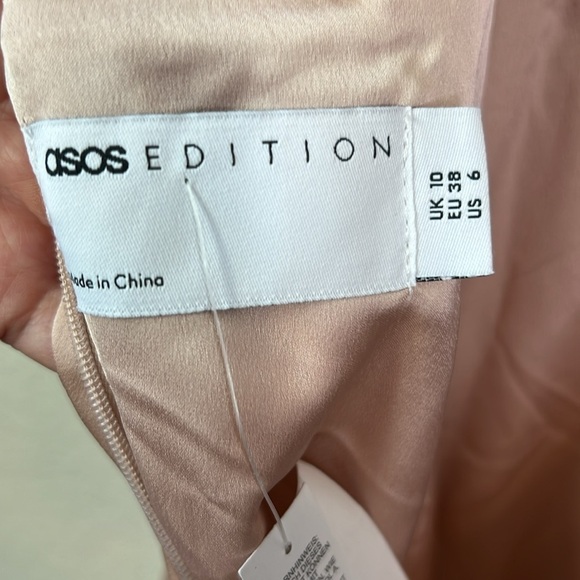 ASOS Edition Satin V Neck Sleeveless Bridesmaid Maxi Dress Size 6 - Picture 9 of 10